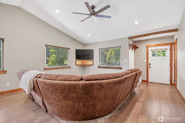 4236 Pleasant Hill Road, Kelso, WA 98626