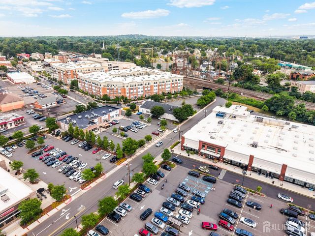 23 Hickory Street, Metuchen, NJ 08840