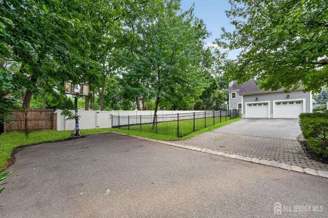 23 Hickory Street, Metuchen, NJ 08840