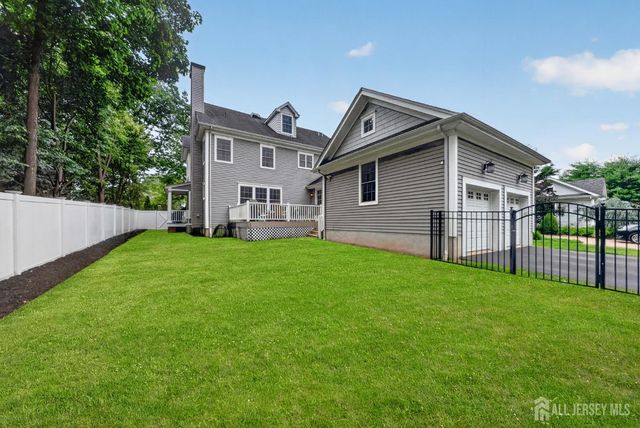 23 Hickory Street, Metuchen, NJ 08840