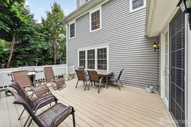 23 Hickory Street, Metuchen, NJ 08840