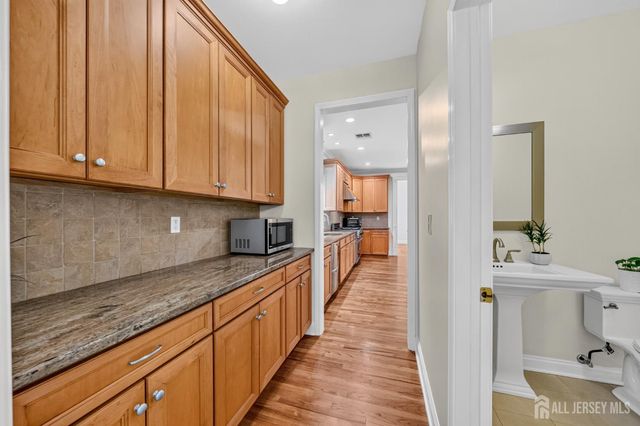 23 Hickory Street, Metuchen, NJ 08840