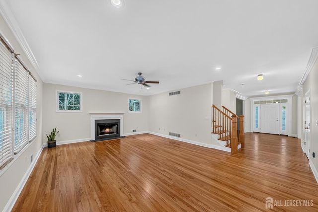 23 Hickory Street, Metuchen, NJ 08840