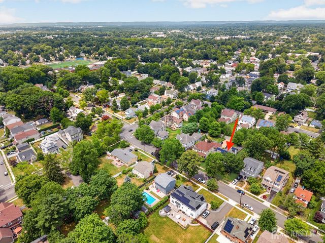23 Hickory Street, Metuchen, NJ 08840