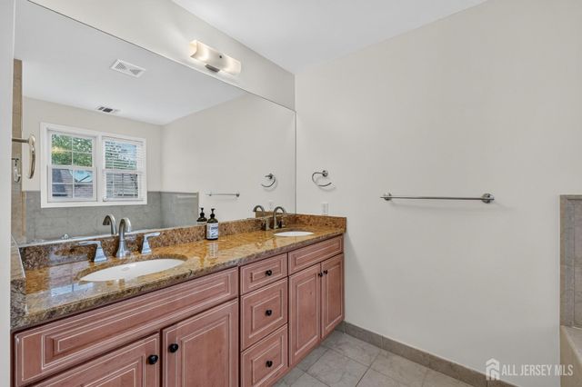 23 Hickory Street, Metuchen, NJ 08840