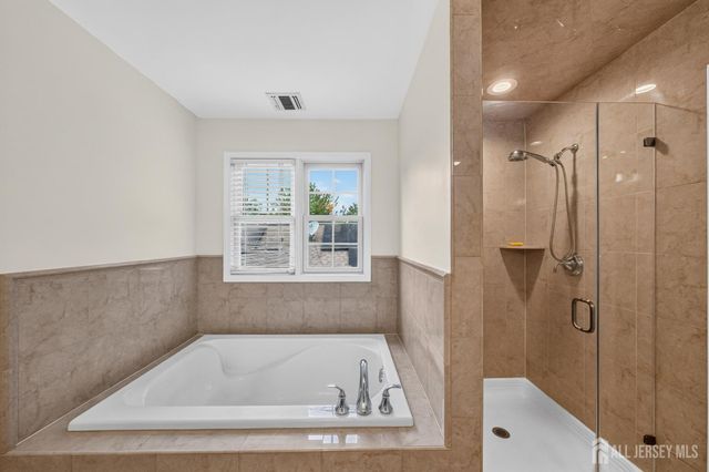 23 Hickory Street, Metuchen, NJ 08840