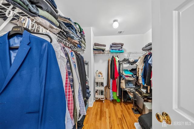 23 Hickory Street, Metuchen, NJ 08840