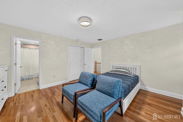 23 Hickory Street, Metuchen, NJ 08840