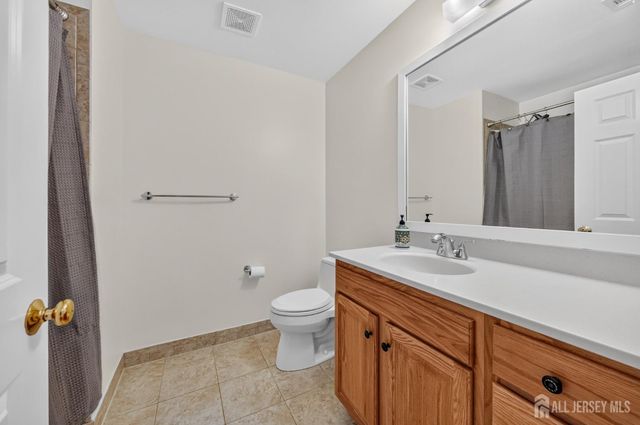 23 Hickory Street, Metuchen, NJ 08840