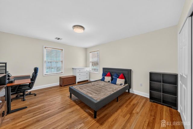 23 Hickory Street, Metuchen, NJ 08840