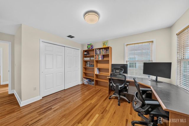 23 Hickory Street, Metuchen, NJ 08840