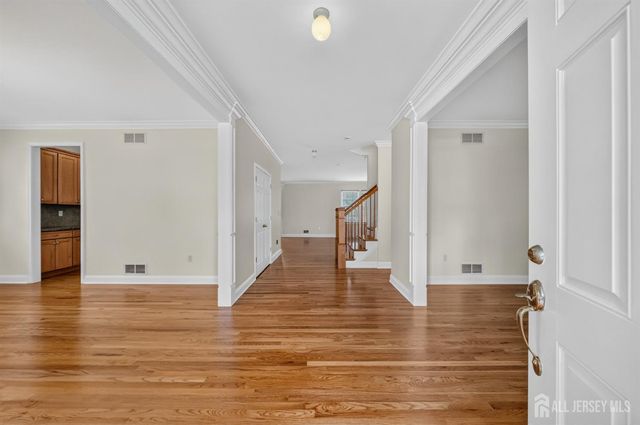 23 Hickory Street, Metuchen, NJ 08840