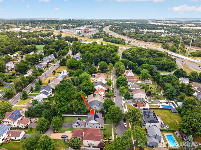 23 Hickory Street, Metuchen, NJ 08840