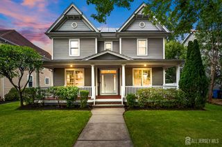 23 Hickory Street, Metuchen, NJ 08840
