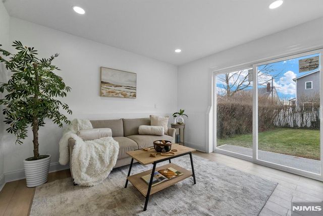 474 Sussex Road, Wood Ridge, NJ 07075