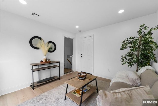 474 Sussex Road, Wood Ridge, NJ 07075