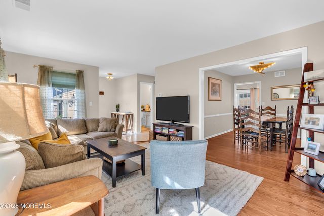 124 Sandpiper Drive, Belford, NJ 07718