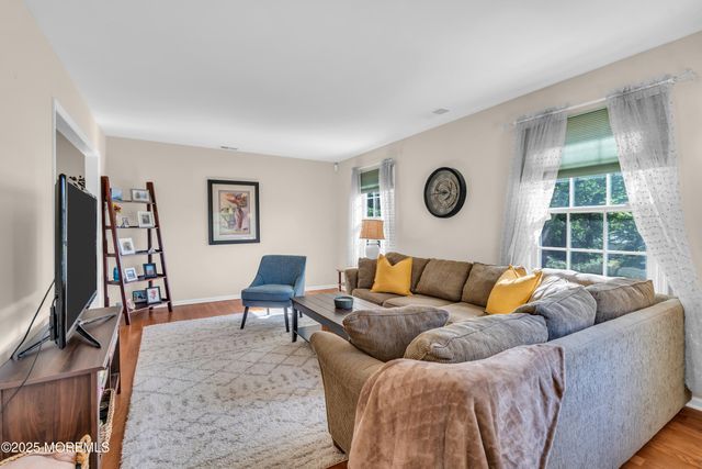 124 Sandpiper Drive, Belford, NJ 07718