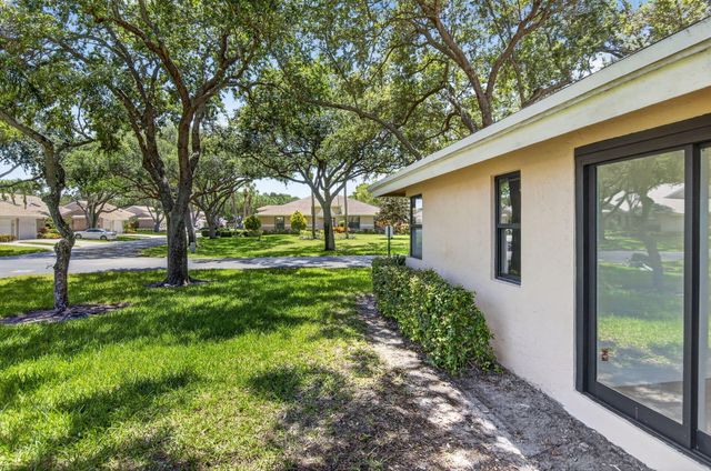 8306 Summersong Terrace, Boca Raton, FL 33496