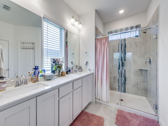 660 Coleman Street, Aubrey, TX 76227