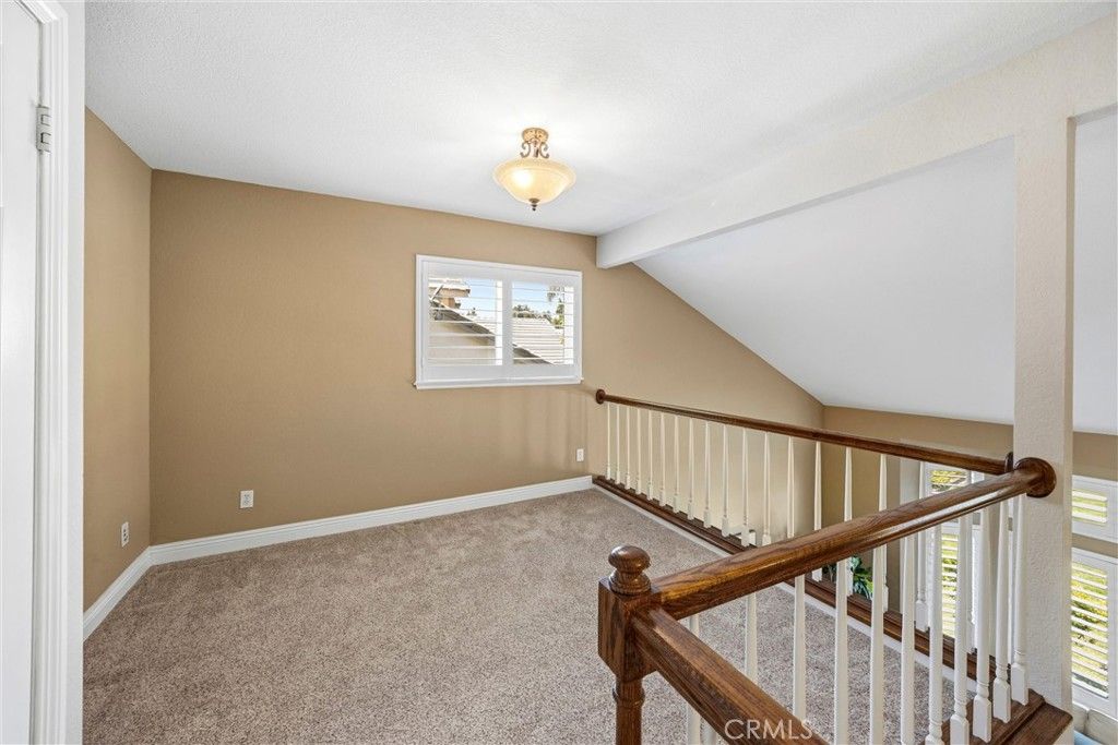 Image 13 of property listing at 904 Pineridge St, Upland, CA 91784
