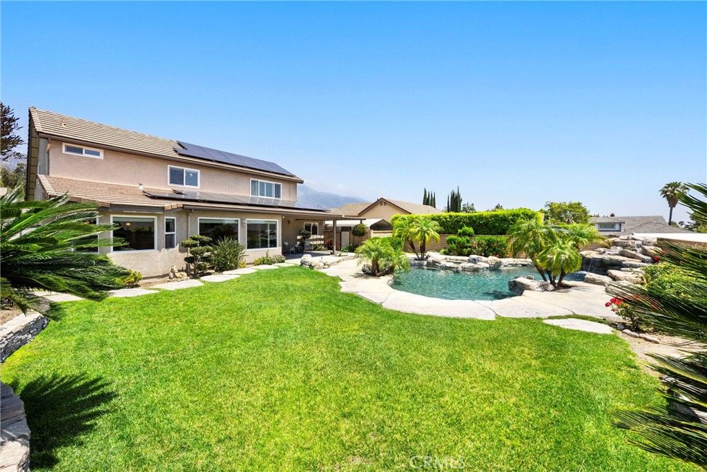 Image 19 of property listing at 904 Pineridge St, Upland, CA 91784