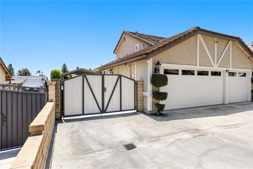Image 20 of property listing at 904 Pineridge St, Upland, CA 91784