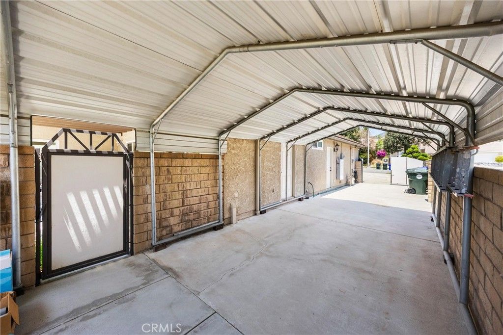 Image 22 of property listing at 904 Pineridge St, Upland, CA 91784
