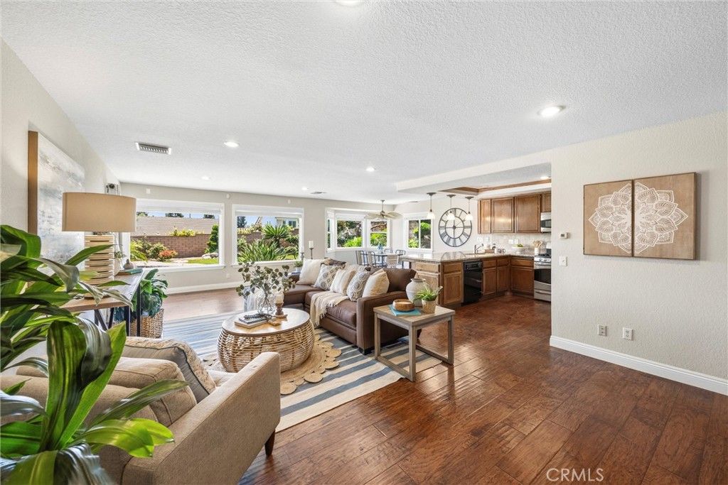 Image 4 of property listing at 904 Pineridge St, Upland, CA 91784