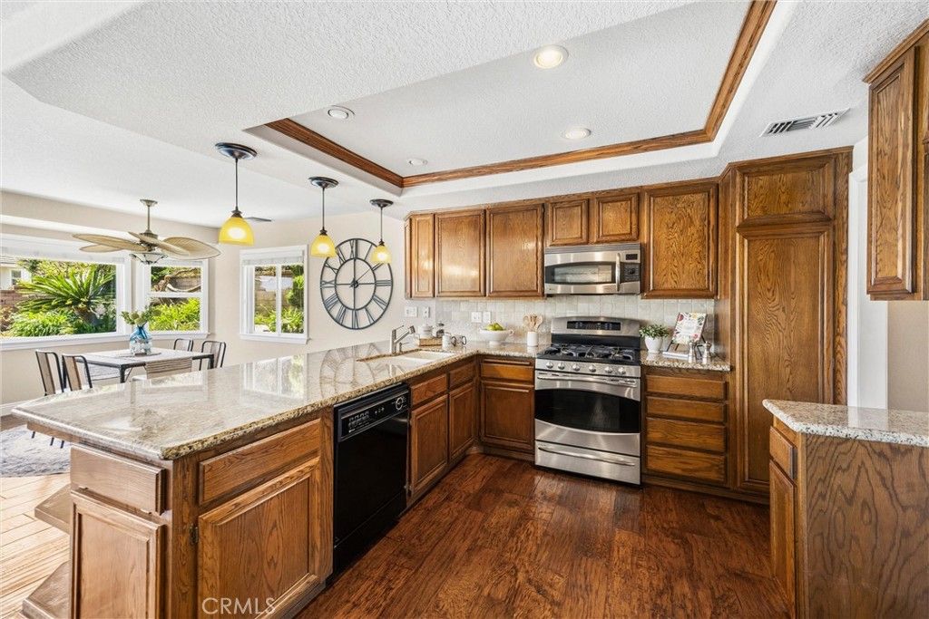 Image 7 of property listing at 904 Pineridge St, Upland, CA 91784