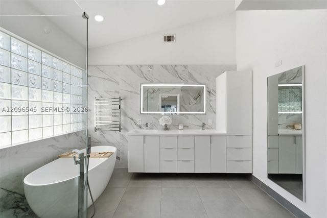 1391 NW 185th Ter, Pembroke Pines, FL 33029