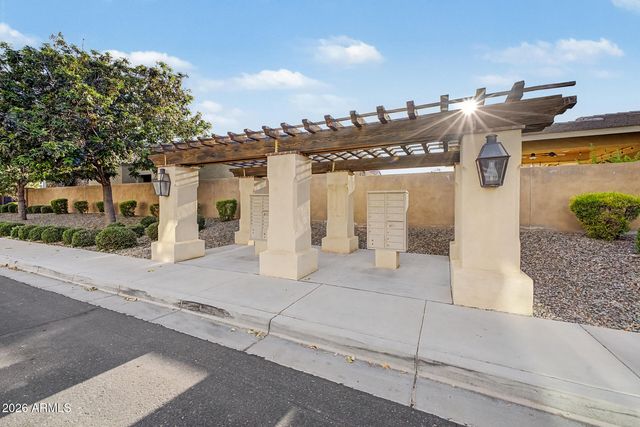 2170 E GERONIMO Street, Chandler, AZ 85225