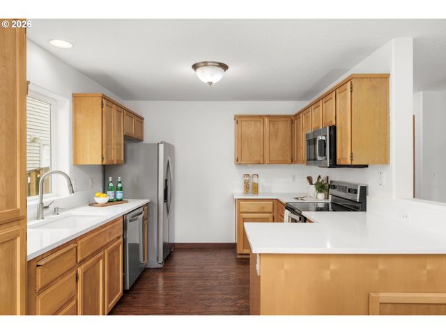 1151 S PALMETTO Way, Cornelius, OR 97113