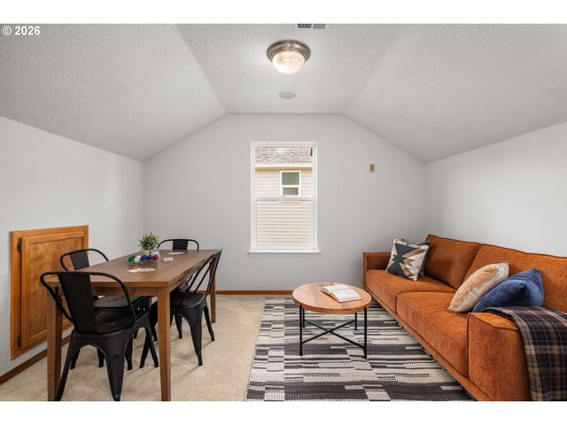 1151 S PALMETTO Way, Cornelius, OR 97113