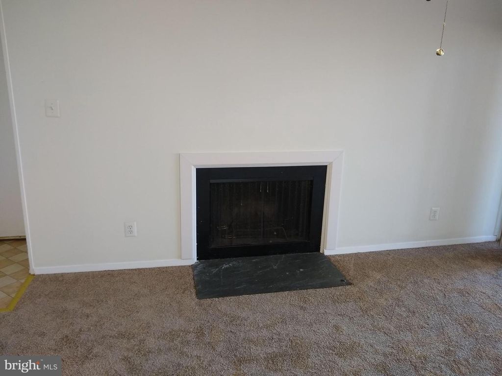 Image 2 of property listing at 118 DUVALL LN #115-20, Gaithersburg, MD 20877