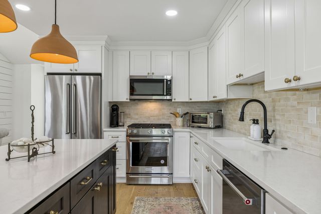 5672 Carters Creek Pike, Thompsons Station, TN 37179