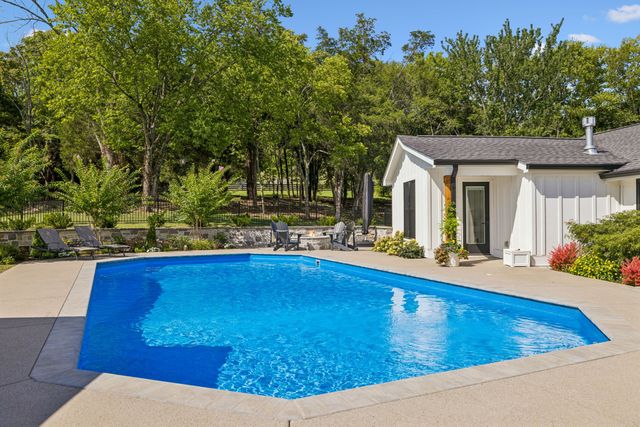 5672 Carters Creek Pike, Thompsons Station, TN 37179