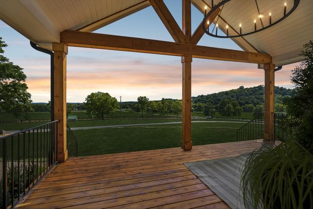 5672 Carters Creek Pike, Thompsons Station, TN 37179