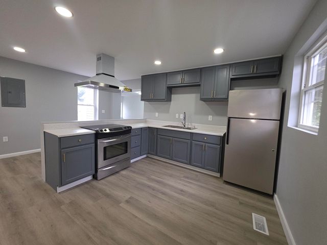 409 W Southern Avenue 409 W Southern Avenue, Springfield, OH 45506