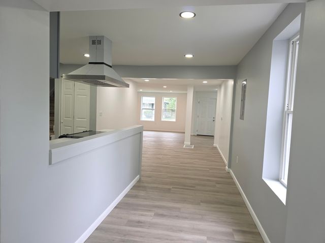 409 W Southern Avenue 409 W Southern Avenue, Springfield, OH 45506
