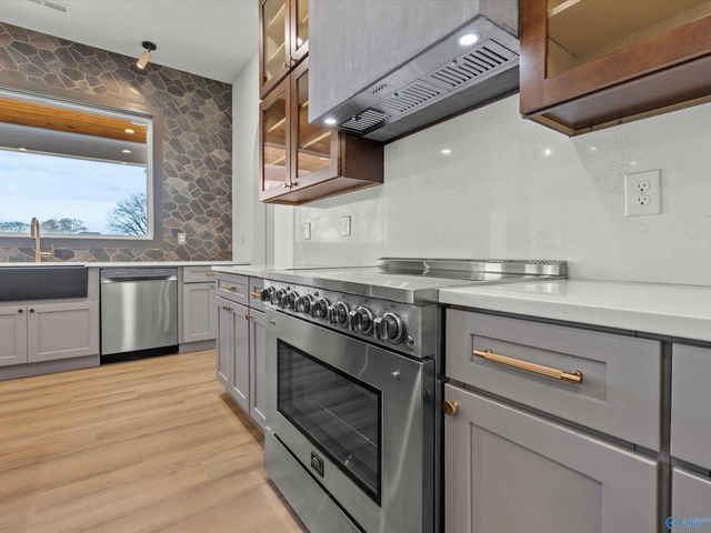 122 Eden Lane, Huntsville, AL 35811