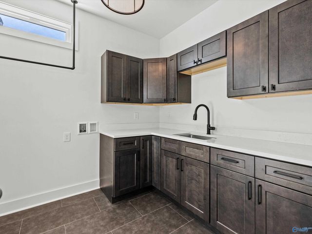 122 Eden Lane, Huntsville, AL 35811
