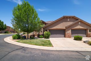 2076 N DORAL CT, Washington, UT 84780