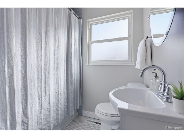 2680 Leyden St, Denver, CO 80207