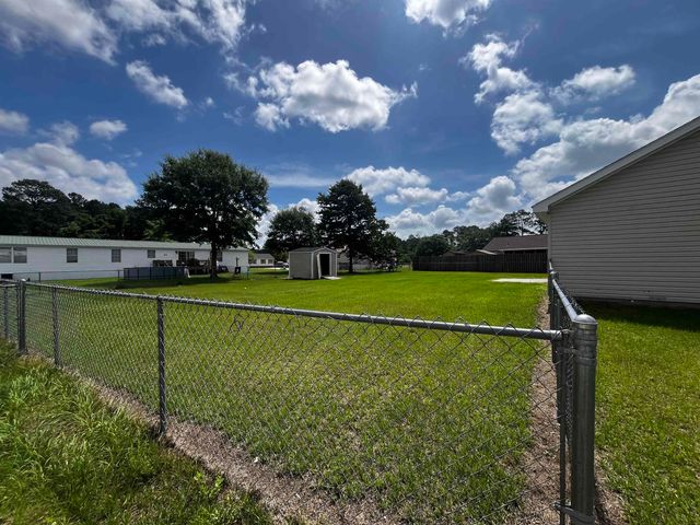 1204 Midvale Dr., Conway, SC 29527