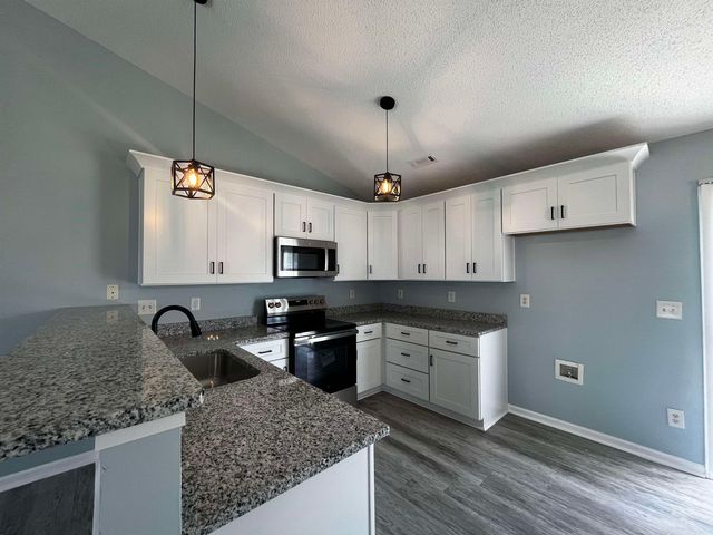 1204 Midvale Dr., Conway, SC 29527