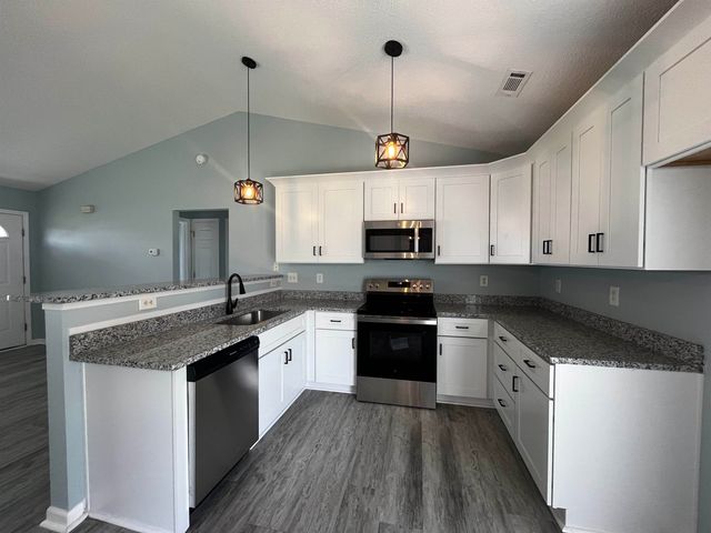 1204 Midvale Dr., Conway, SC 29527