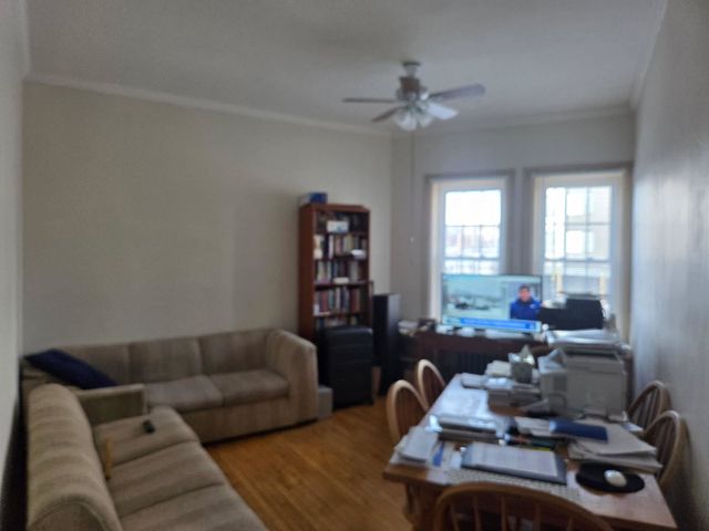 7547 N Rogers Avenue, Chicago, IL 60626