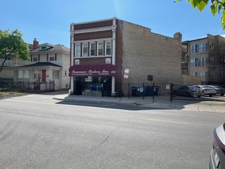 7547 N Rogers Avenue, Chicago, IL 60626