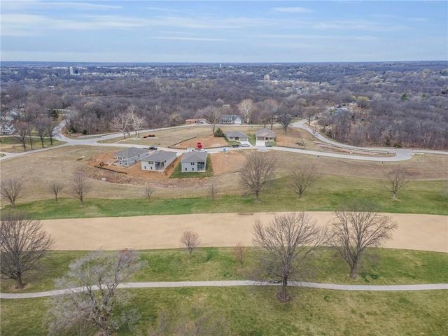 1107 Old Time Drive, Excelsior Springs, MO 64024